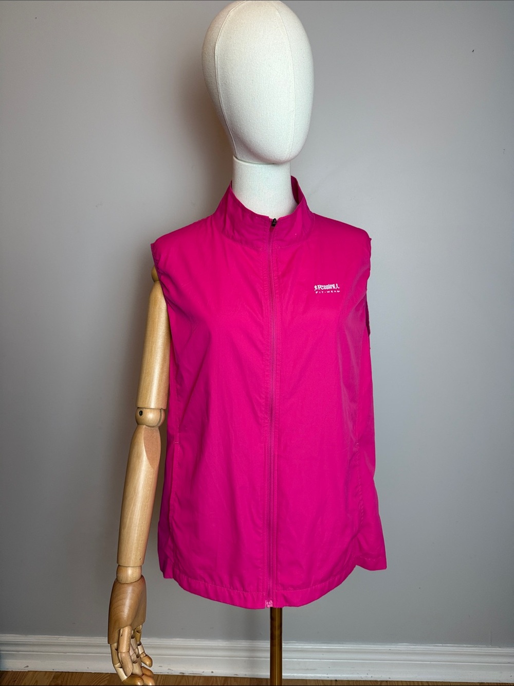 Running Room Fit-Wear Hot Pink Full Zip Athletic Running Vest - Size L